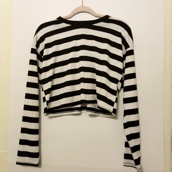 Cropped top - Picture 1 of 5